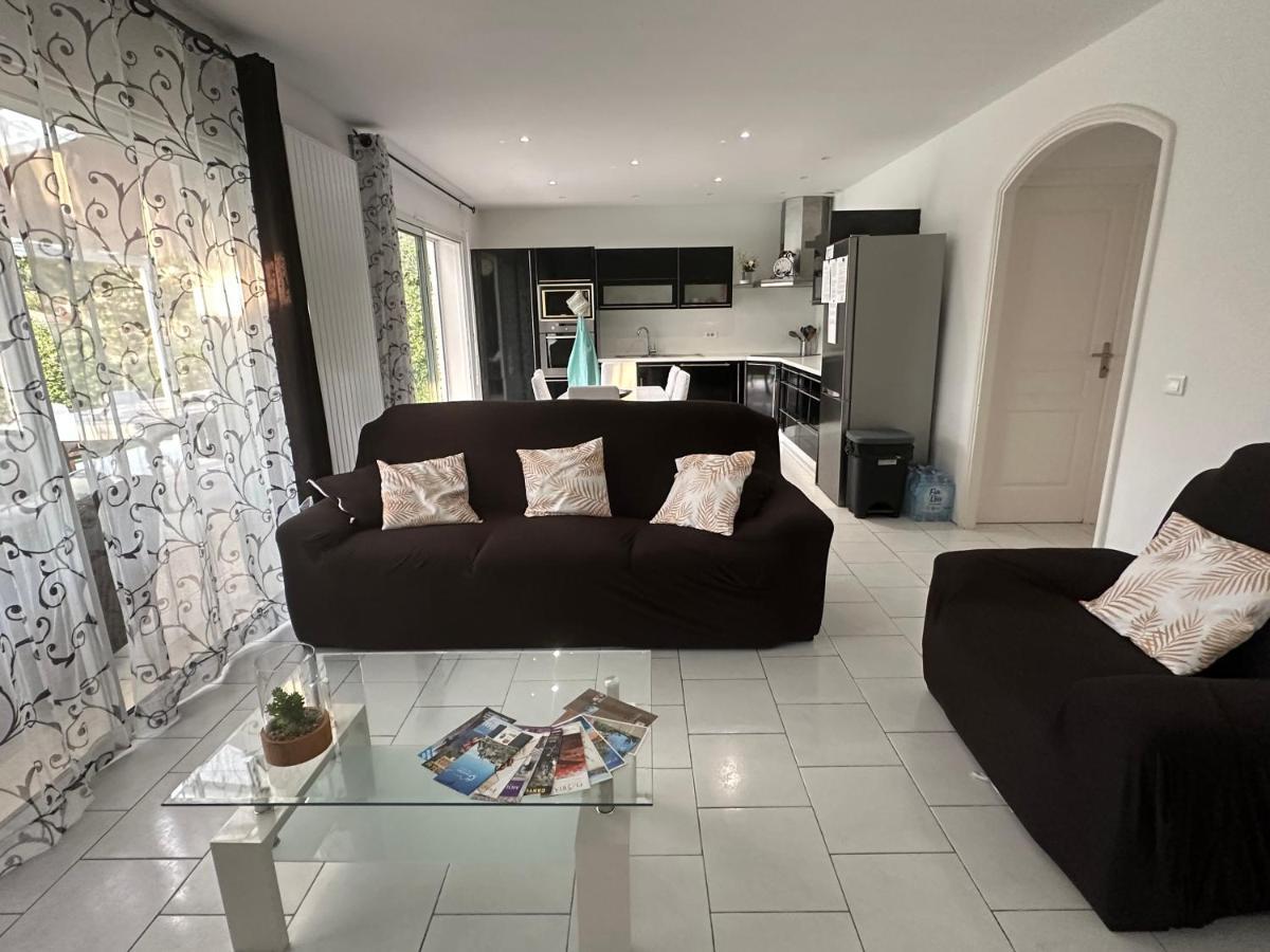Petite Maisonette Adossee Mais Independante Avec Piscine Villa Peymeinade Eksteriør billede